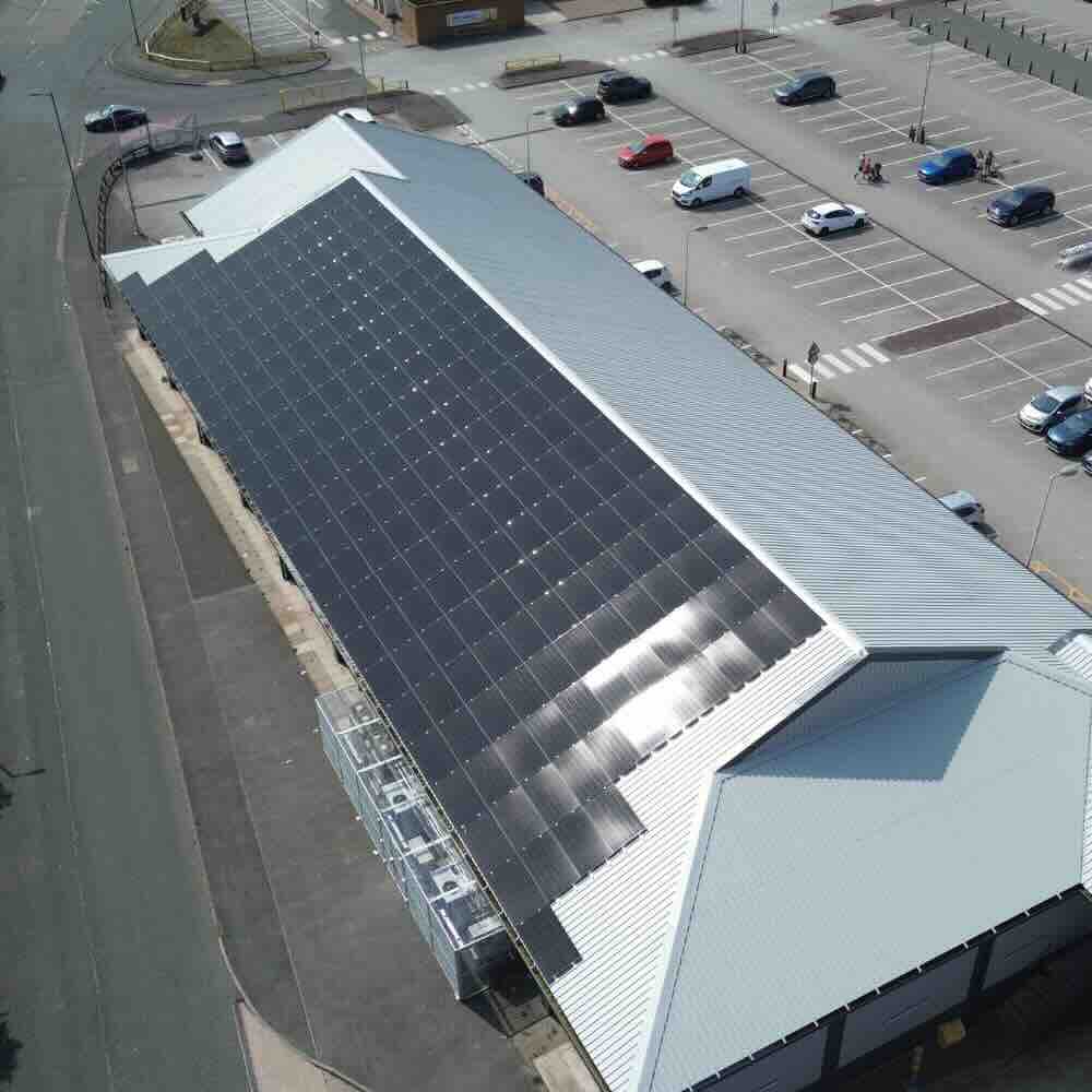 Caste study sections - rooftop solar panels Food Warehouse